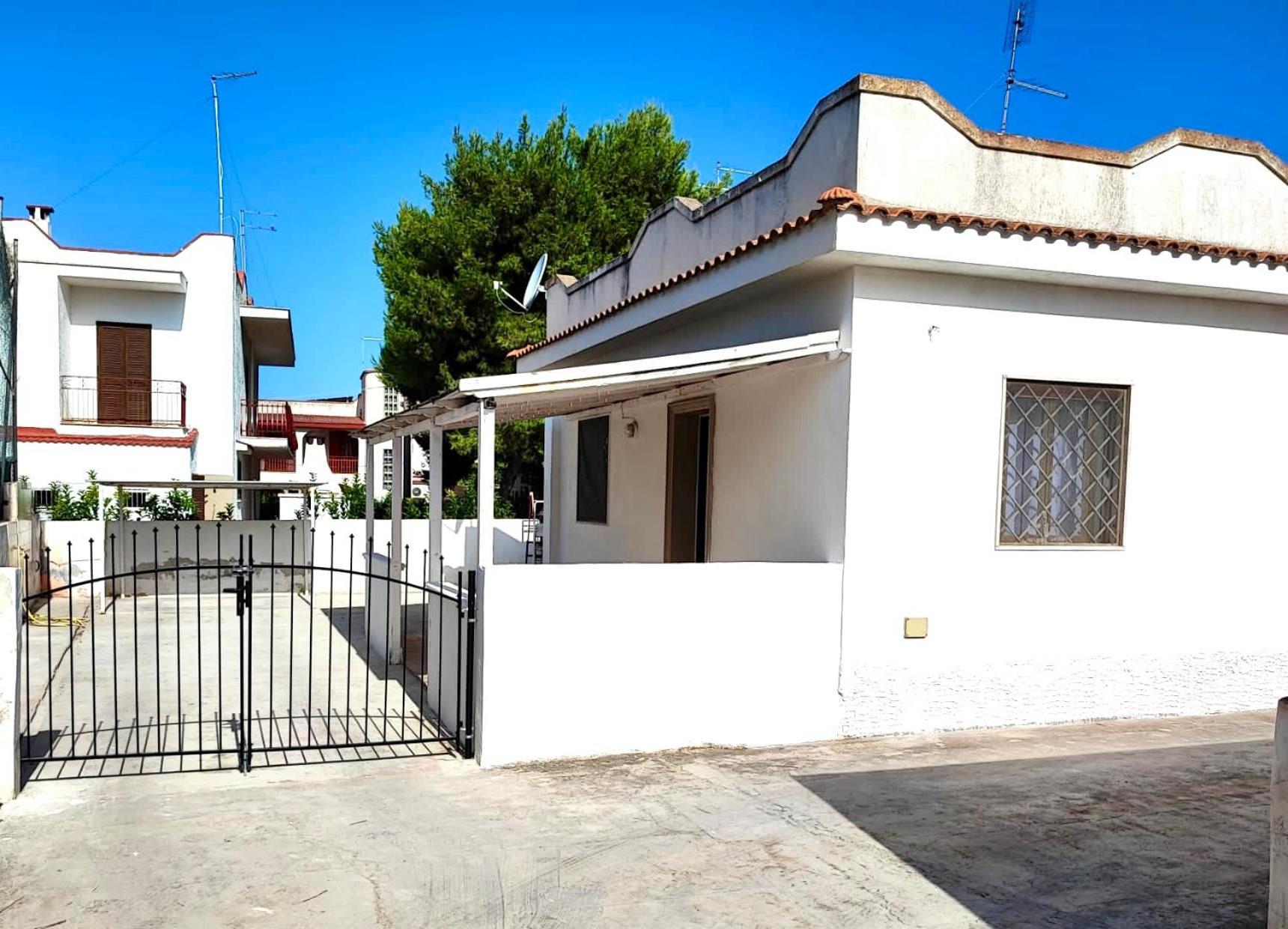Villa Singola Amanda - 500M Dal Mare Pulsano Luaran gambar